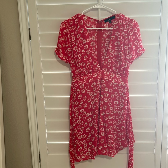 Lulus Garden Explorer Red Floral mini dress - Picture 1 of 2